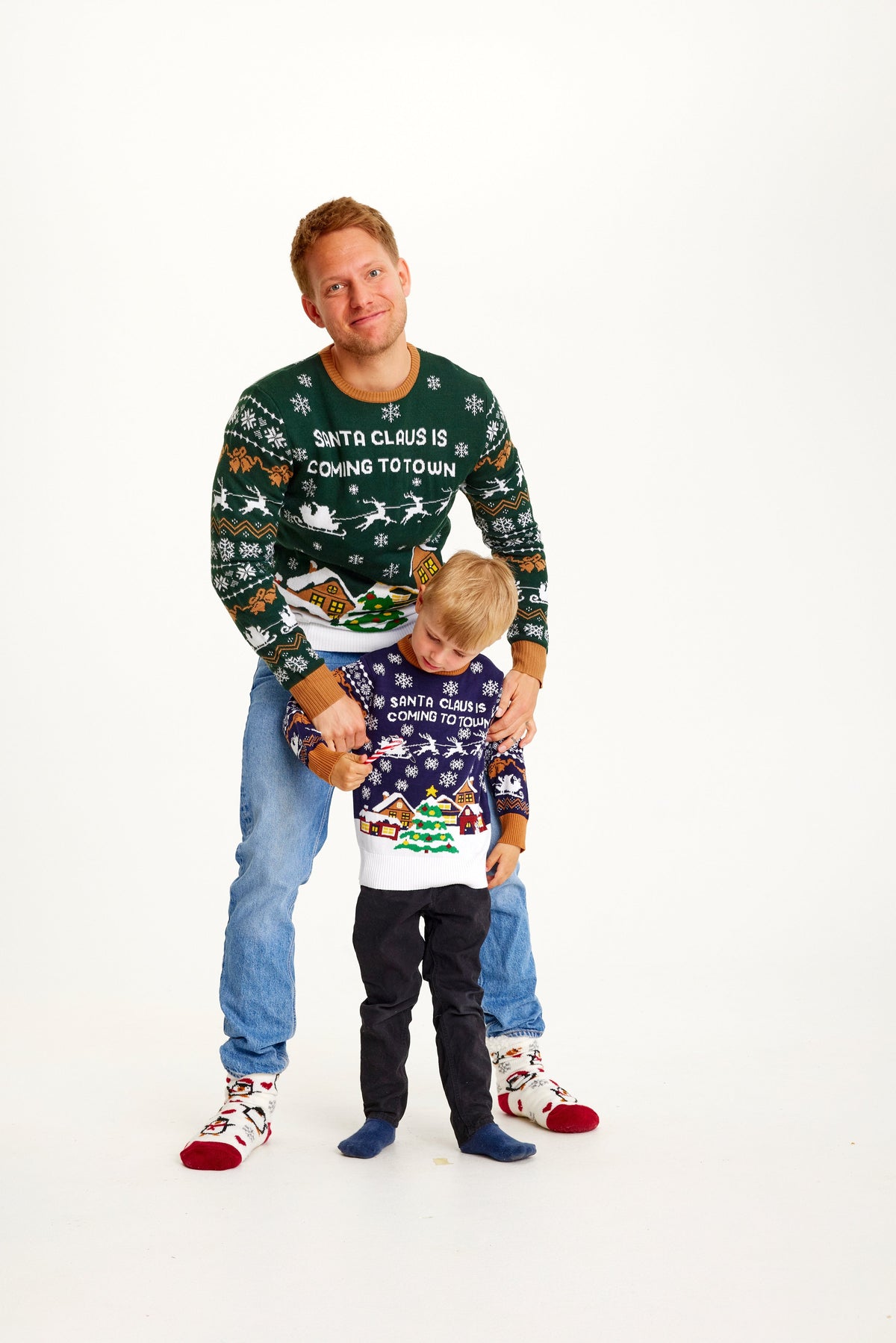 Reuben | Men's Christmas Jumper Santa Claus Is Coming To Town Navy Festive Knit - Standard